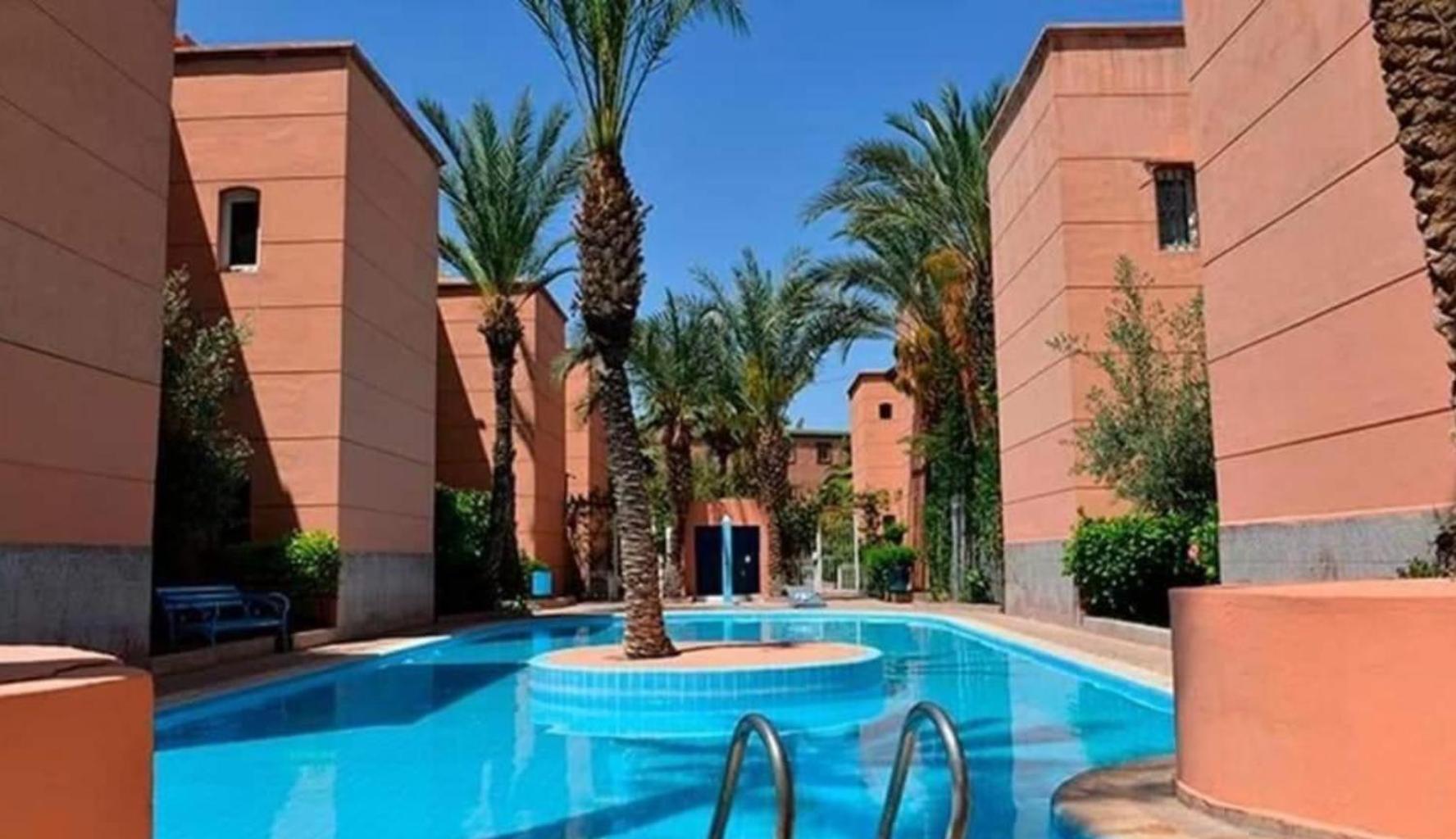 Riad Nezha Avec Jacuzzi Et 3 Piscines Au Coeur De Marraquexe Exterior foto