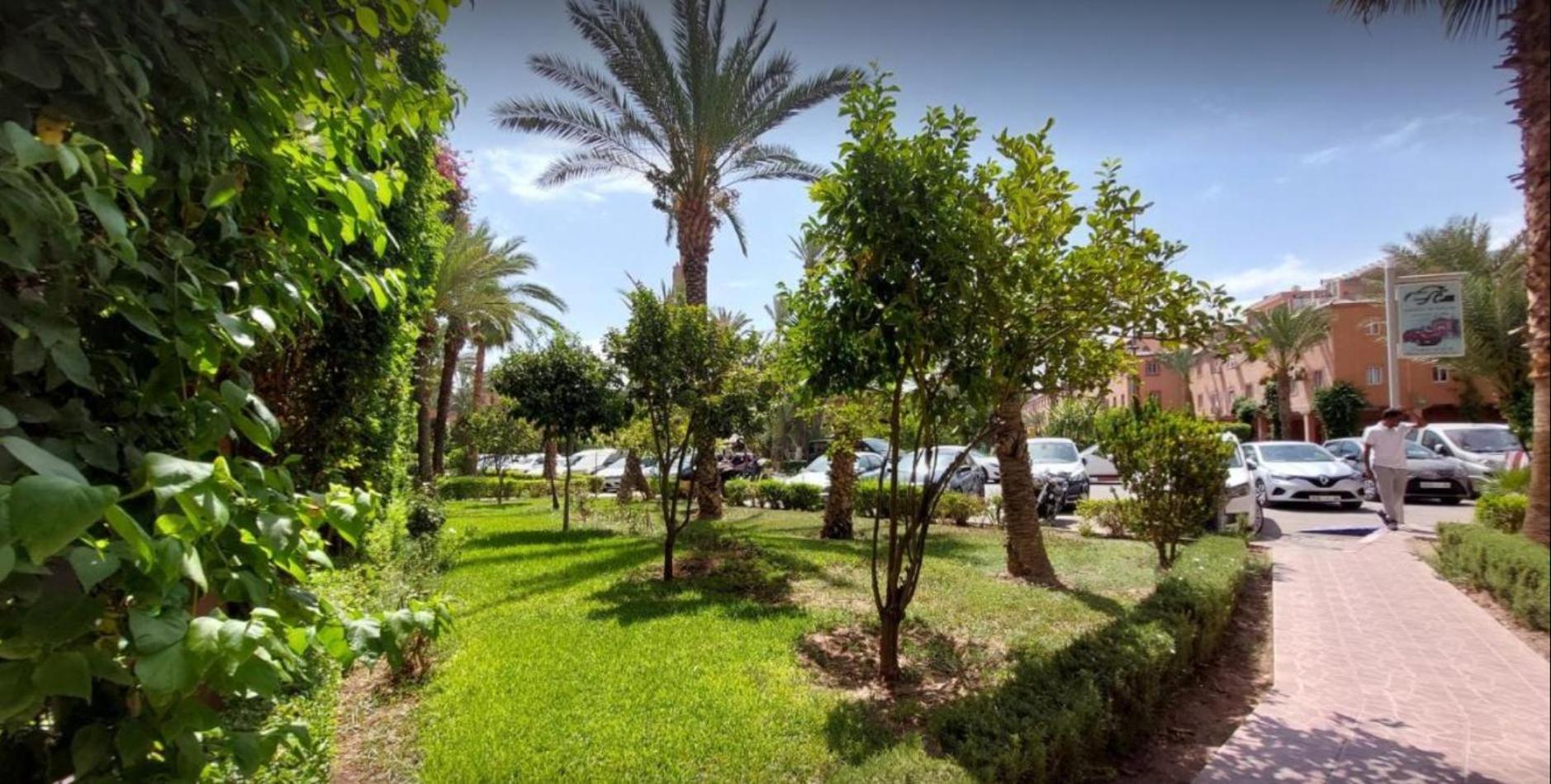 Riad Nezha Avec Jacuzzi Et 3 Piscines Au Coeur De Marraquexe Exterior foto