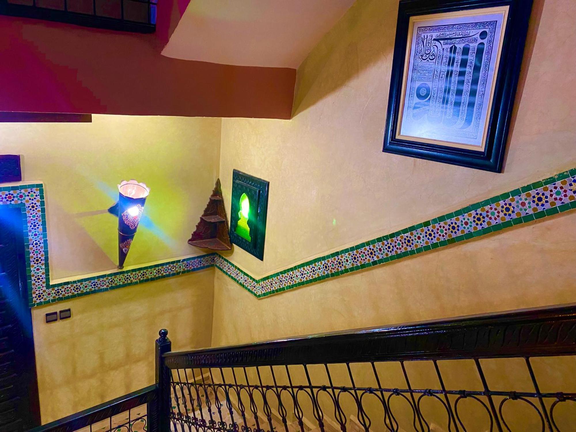 Riad Nezha Avec Jacuzzi Et 3 Piscines Au Coeur De Marraquexe Exterior foto