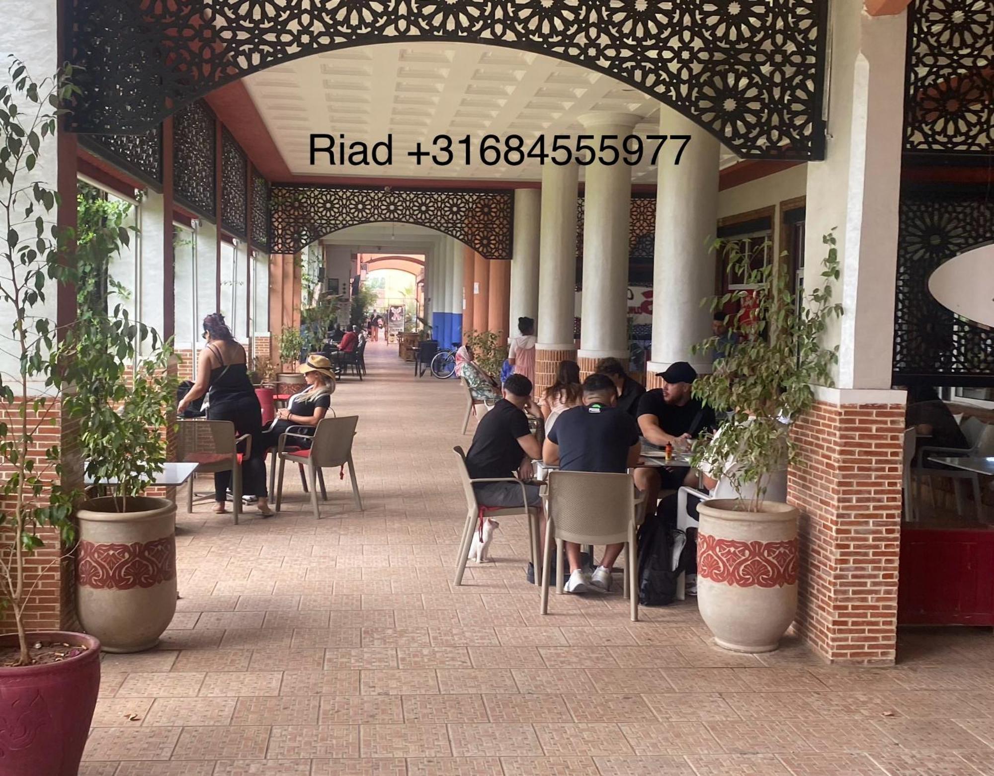 Riad Nezha Avec Jacuzzi Et 3 Piscines Au Coeur De Marraquexe Exterior foto