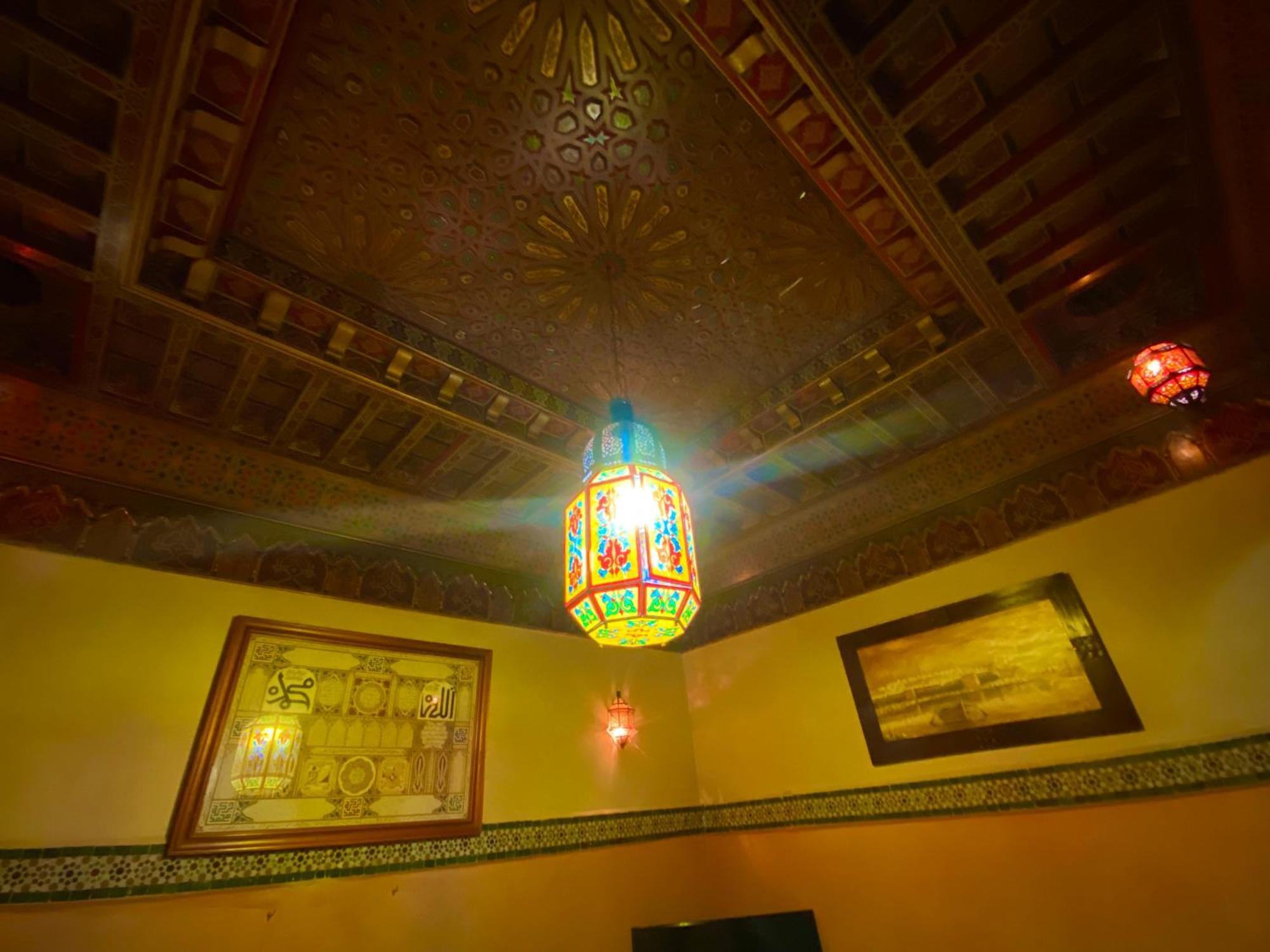 Riad Nezha Avec Jacuzzi Et 3 Piscines Au Coeur De Marraquexe Exterior foto
