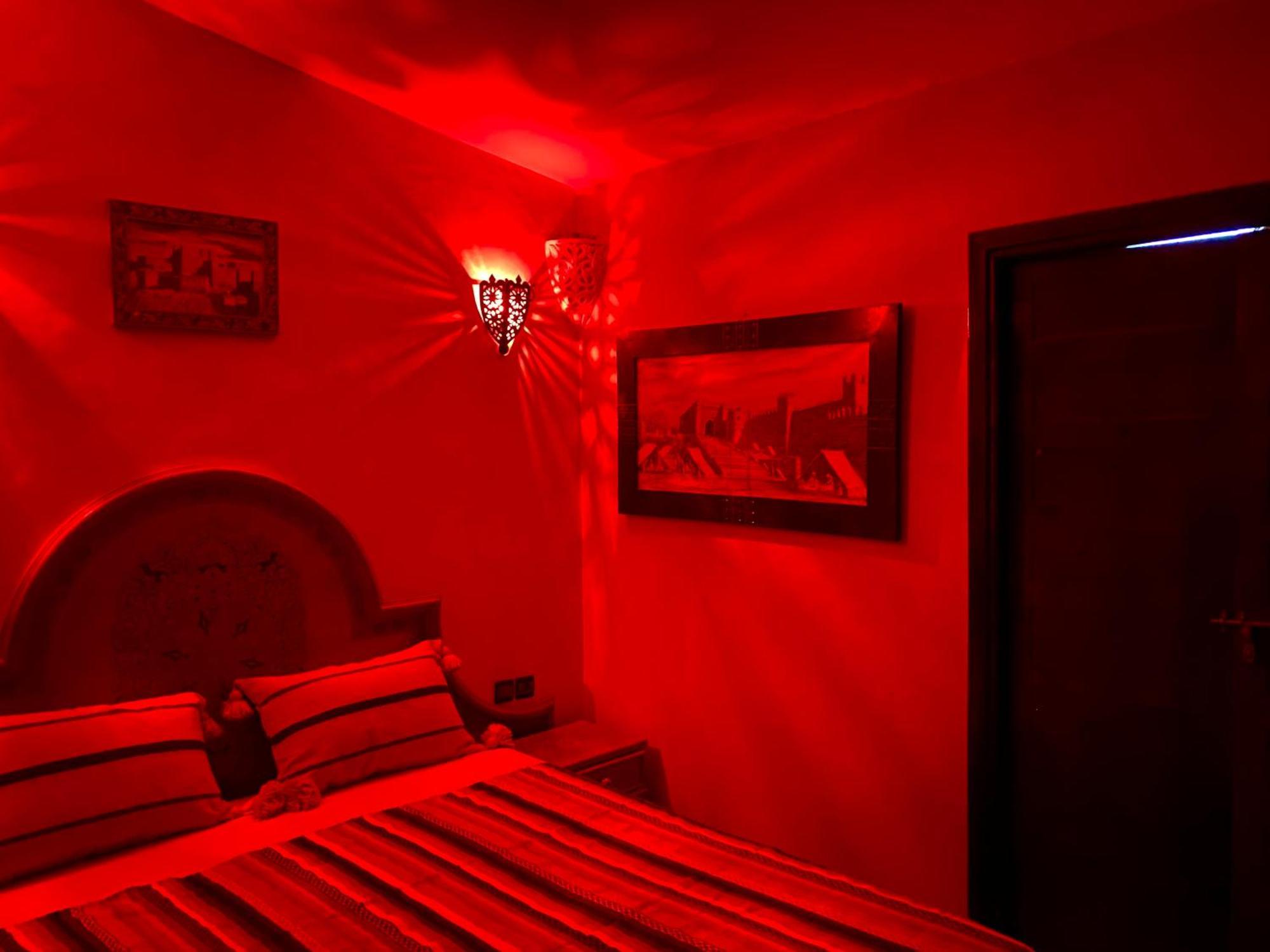 Riad Nezha Avec Jacuzzi Et 3 Piscines Au Coeur De Marraquexe Exterior foto