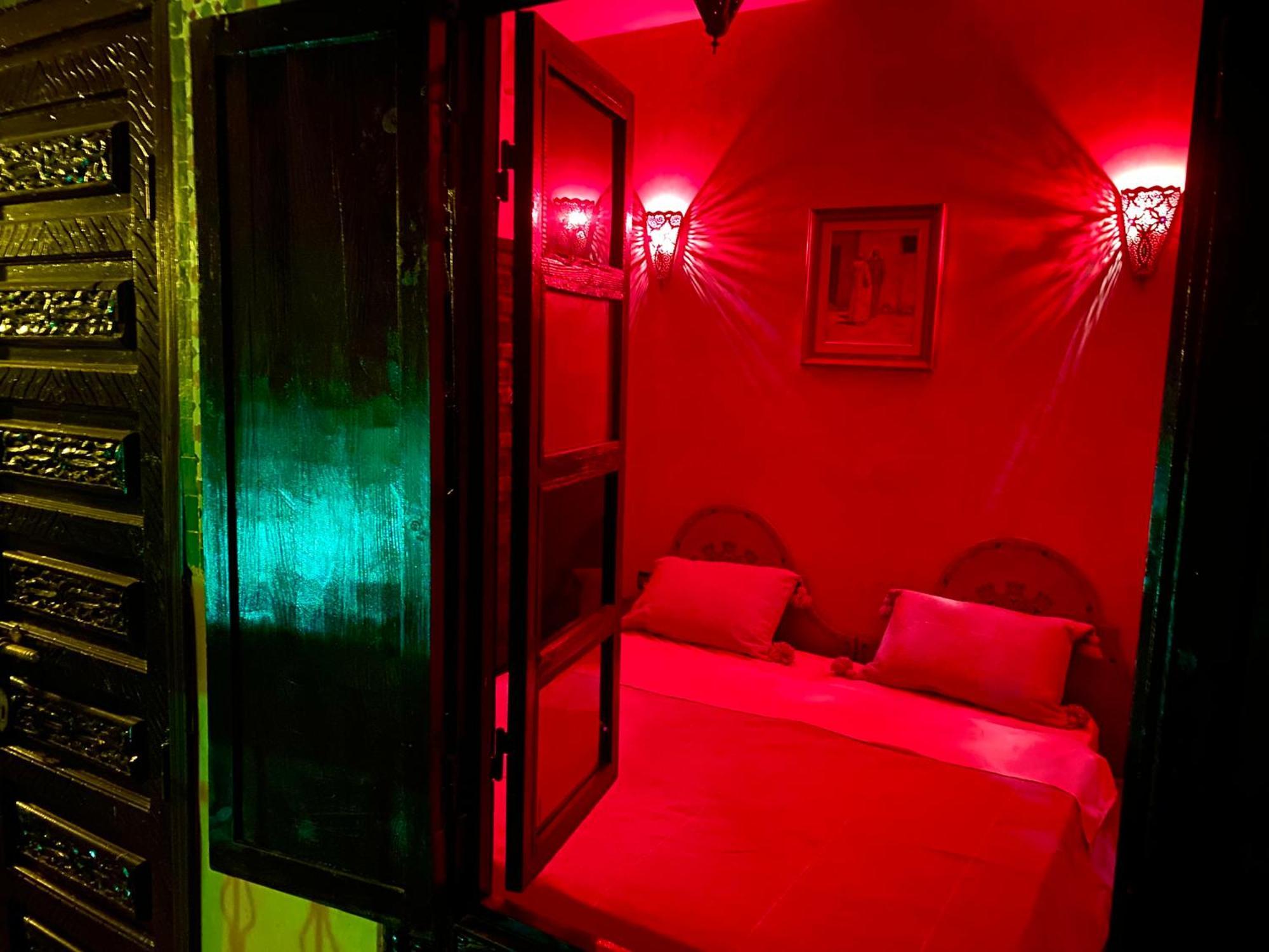 Riad Nezha Avec Jacuzzi Et 3 Piscines Au Coeur De Marraquexe Exterior foto