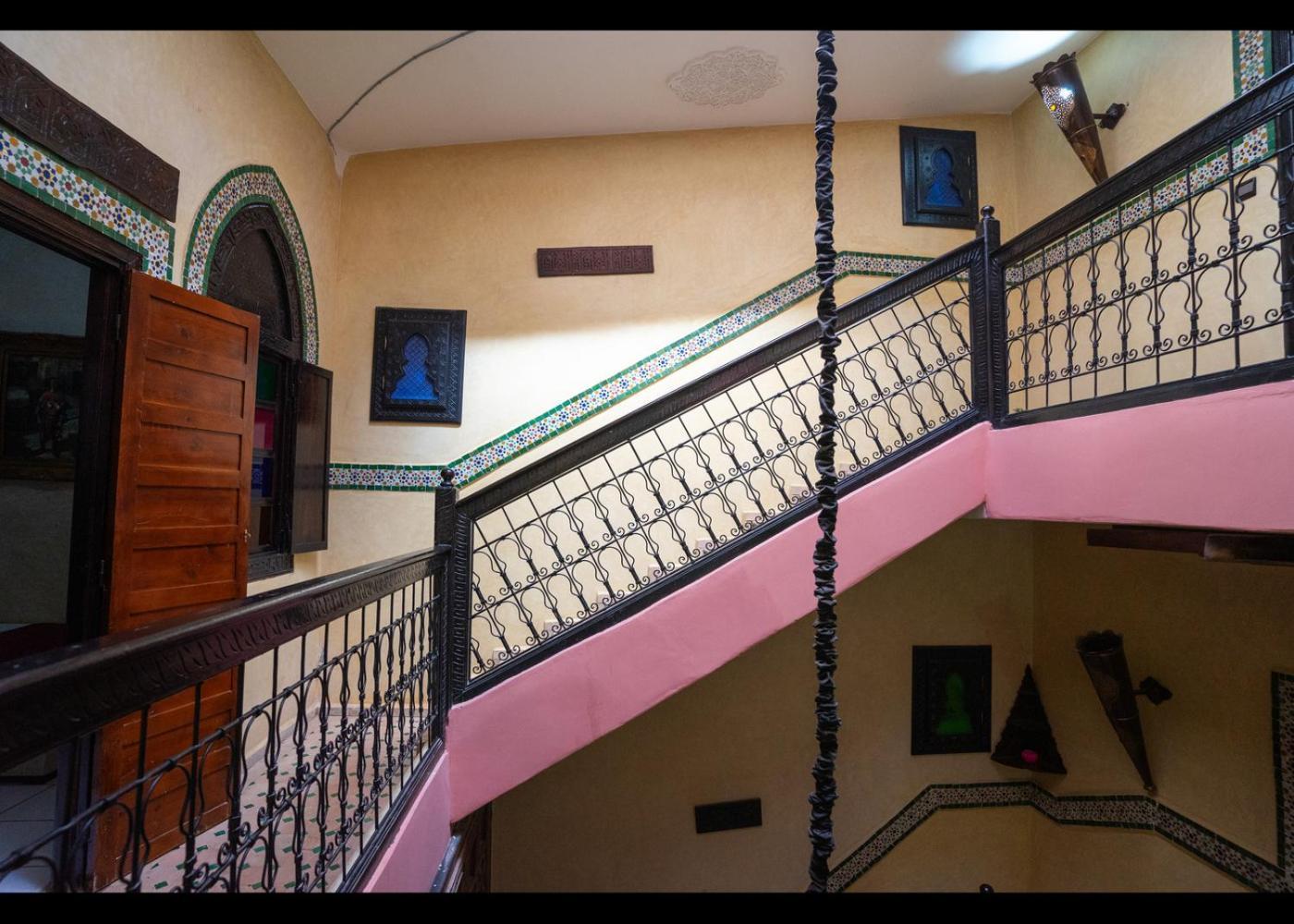 Riad Nezha Avec Jacuzzi Et 3 Piscines Au Coeur De Marraquexe Exterior foto